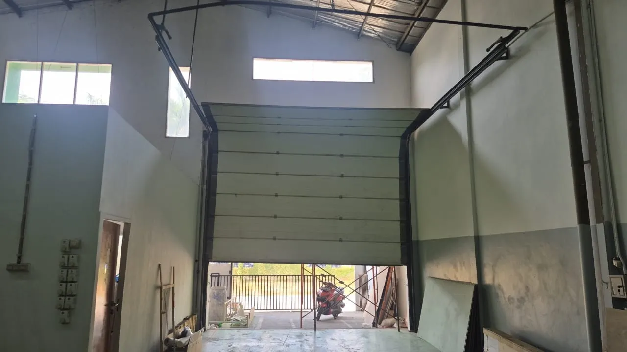 Layanan Pintu Besi
